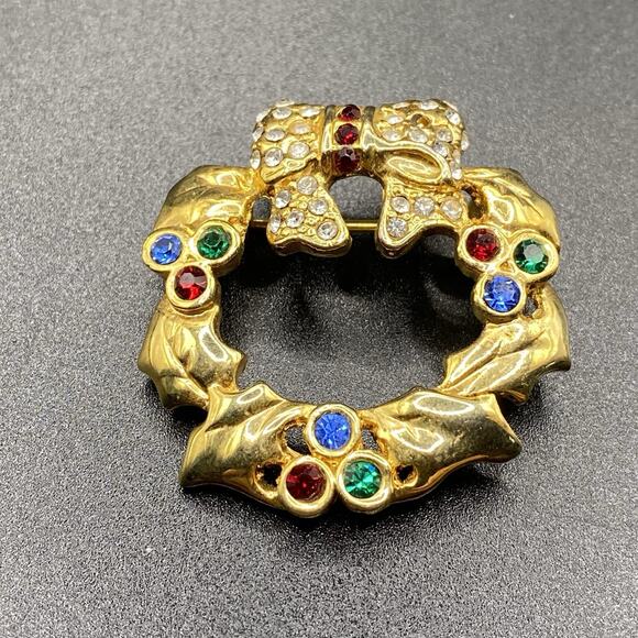 Vintage Merksamer Rhinestone Christmas Wreath Brooch Gold Tone - Picture 1 of 7